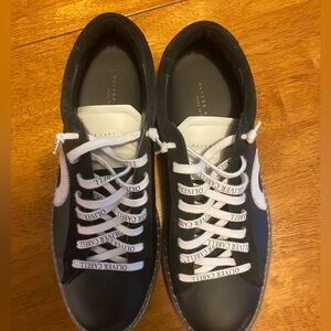 Slightly Used Oliver Cambell Mens size 10